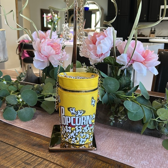 Popcorn Shoulder Bag - Picture 5 of 5